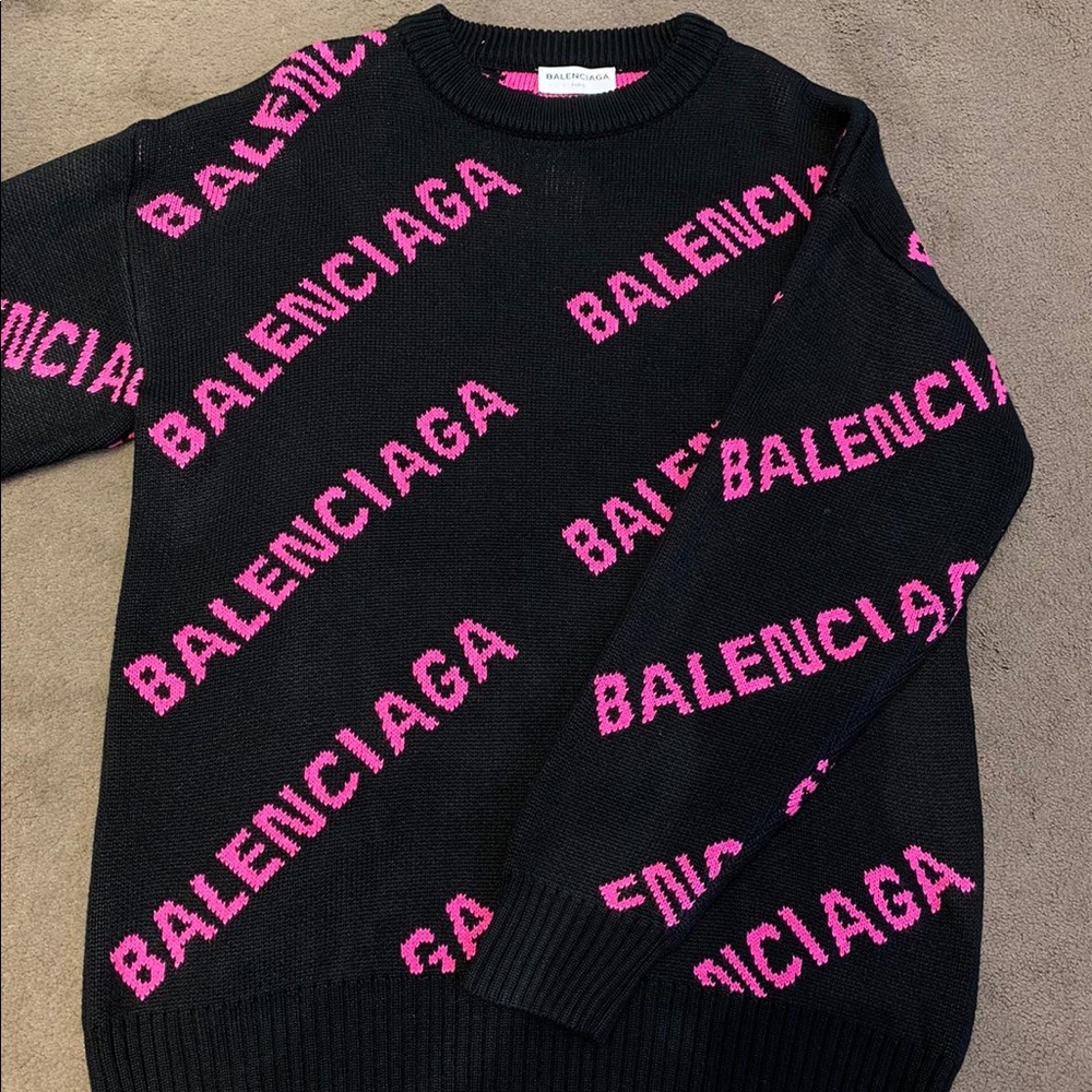 Balenciaga sweater size 38